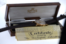 DELUXE SMITHS A504 HALLMARKED SOLID 9T GOLD AS DISPLAYED IN ADVERTS 1958 BOXED PAPERS
