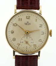 DELUXE SMITHS MODEL A501 1955/6 9 CT GOLD ENGLISH WRISTWATCH WITH STEPPED LUGS DENNISON CASE