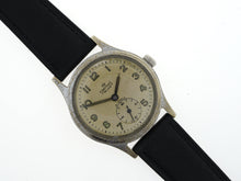 DELUXE SMITHS A404 WRISTWATCH AVERAGE CONDITION CIRCA 1952/3