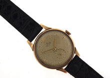DELUXE SMITHS LARGE SIZED 9CT GOLD 18 JEWEL HIGH GRADE WRISTWATCH C1956